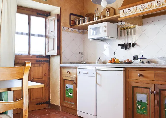 El Pedrueco Landhaus Nava